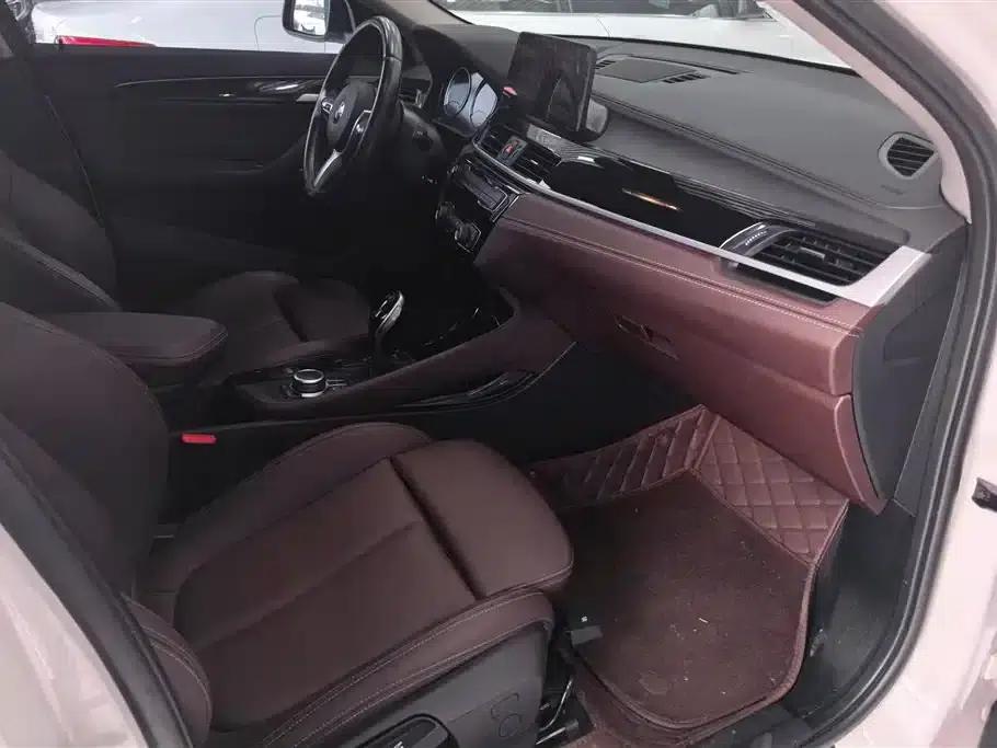 BMW X2 2022 sDrive25i M Sport Package — миниатюра 8