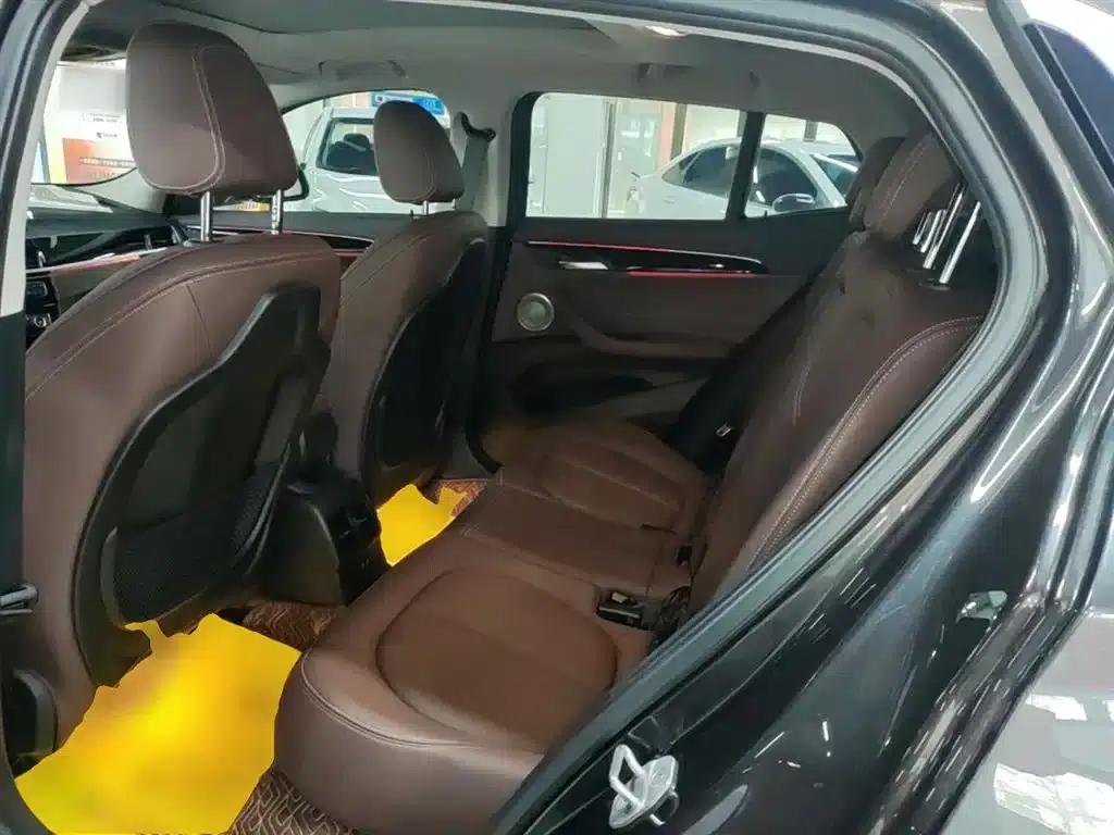 BMW X2 2023 sDrive25i M Sport Package — миниатюра 17