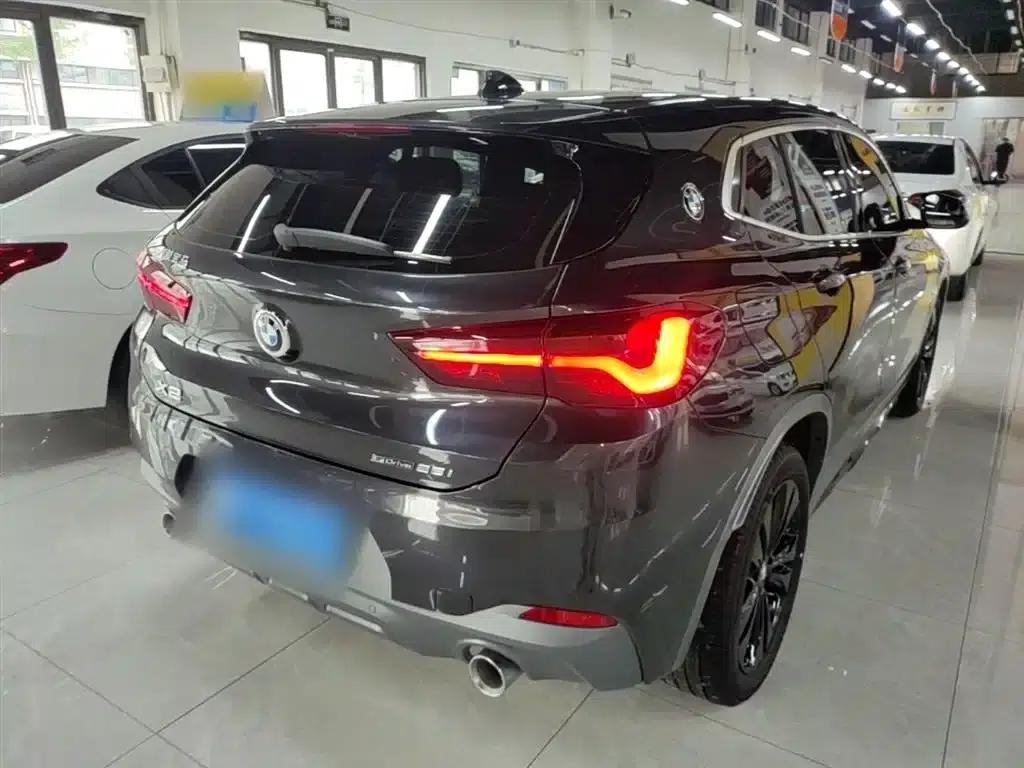 BMW X2 2023 sDrive25i M Sport Package — миниатюра 7