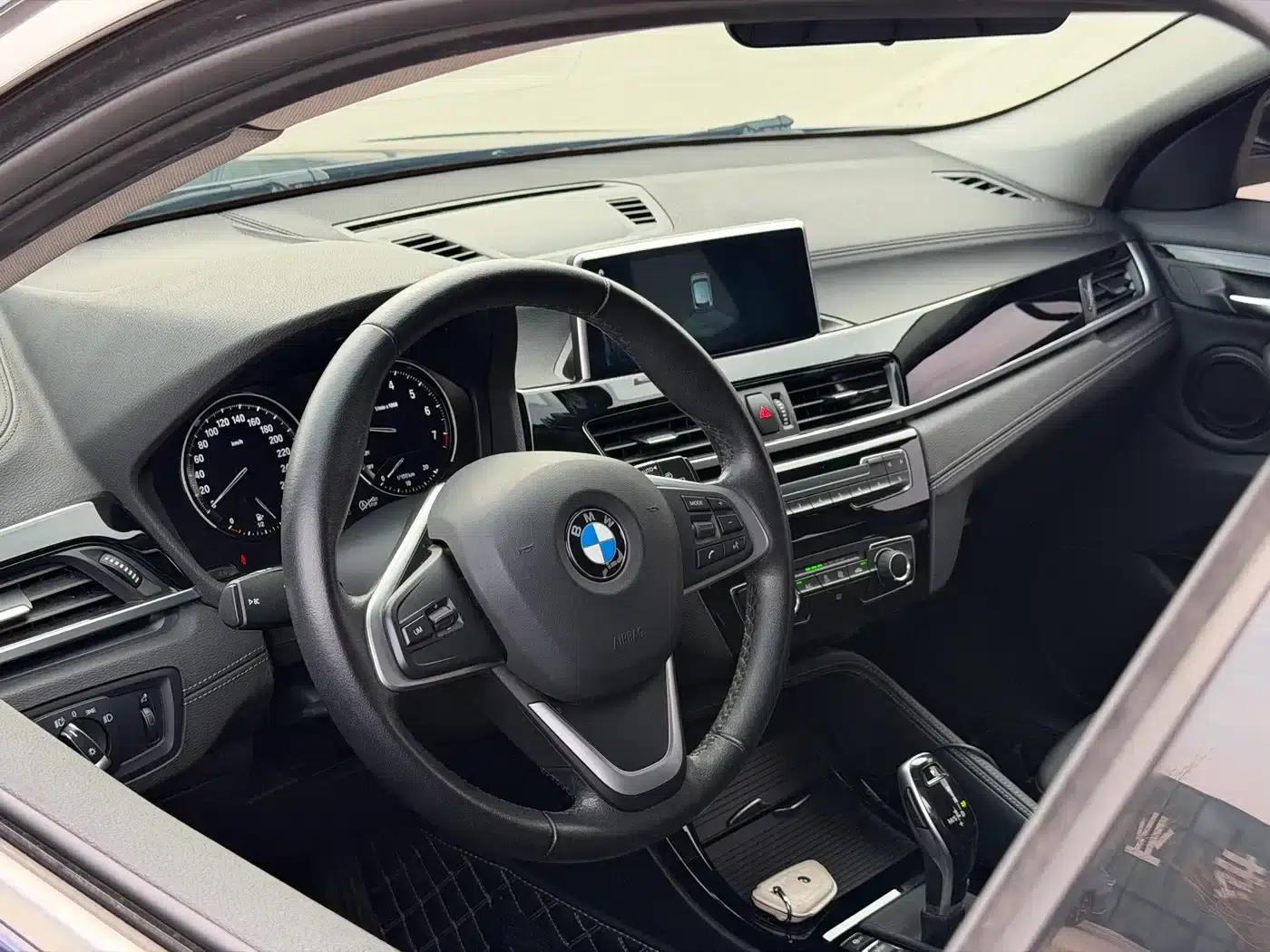2019 BMW X2 Imported sDrive20i M Sport Package (China VI Emission Standard) — миниатюра 11