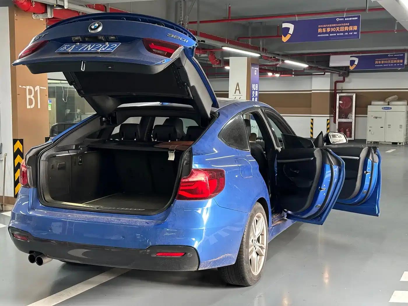 2019 BMW 3 Series GT 320i M Sport Package — миниатюра 11