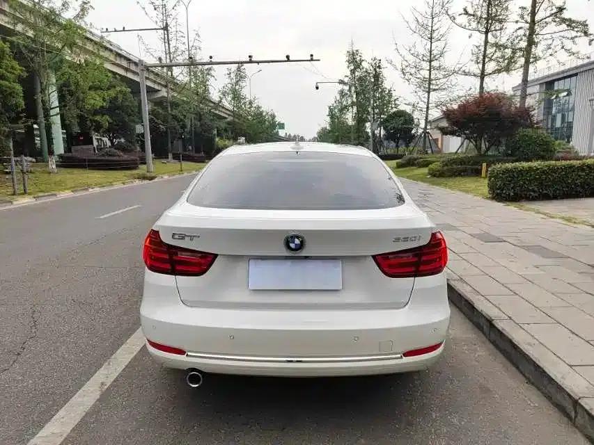BMW 3 Series GT 2013 320i Luxury Design Package — миниатюра 9