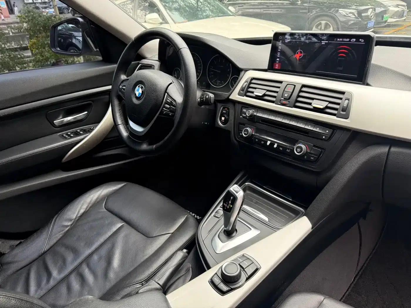 BMW 3 Series GT 2013 320i Leading Edition — миниатюра 12