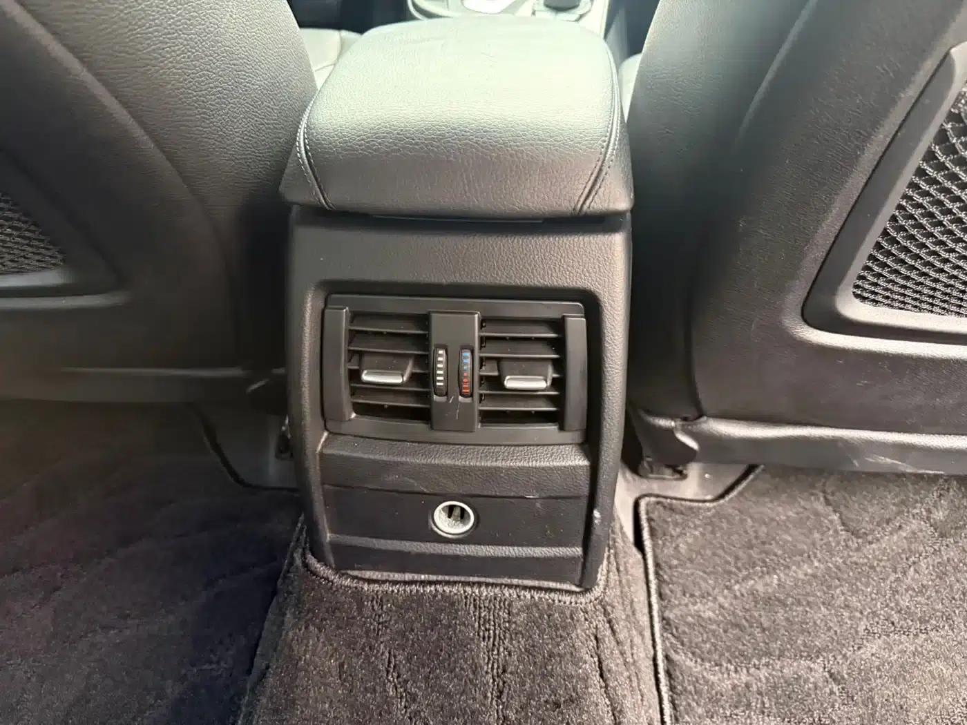 BMW 3 Series GT 2013 320i Leading Edition — миниатюра 14