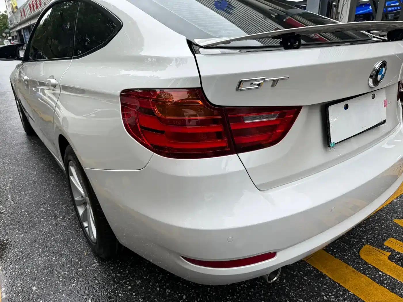BMW 3 Series GT 2013 320i Leading Edition — миниатюра 7
