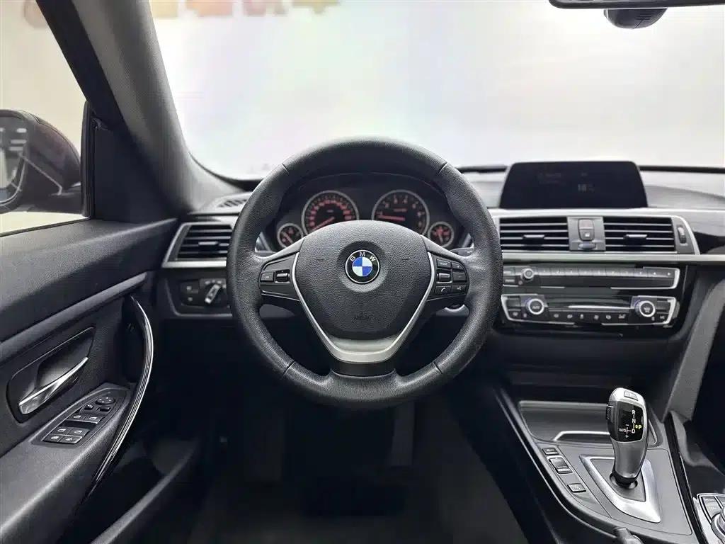 BMW 3 Series GT 2019 320i Fashion Edition — миниатюра 9