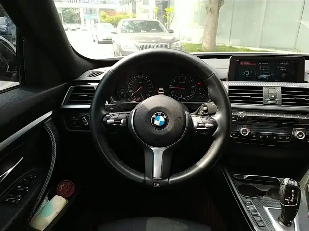 2019 BMW 3 Series GT 320i M Sport Package — миниатюра 11