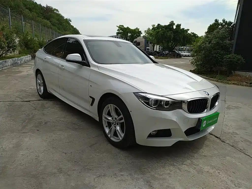 2019 BMW 3 Series GT 320i M Sport Package — миниатюра 4
