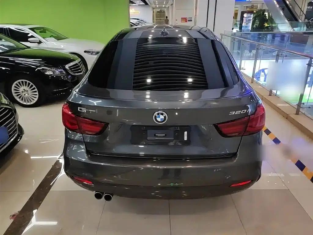 2019 BMW 3 Series GT 320i M Sport Package — миниатюра 6