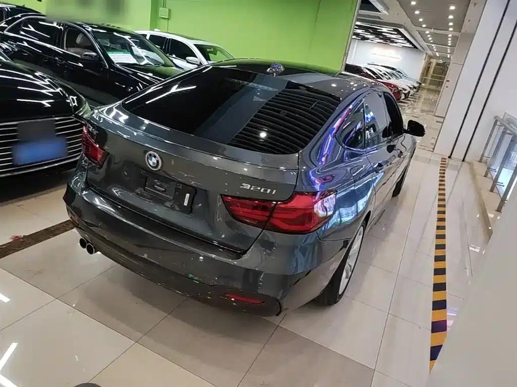 2019 BMW 3 Series GT 320i M Sport Package — миниатюра 7