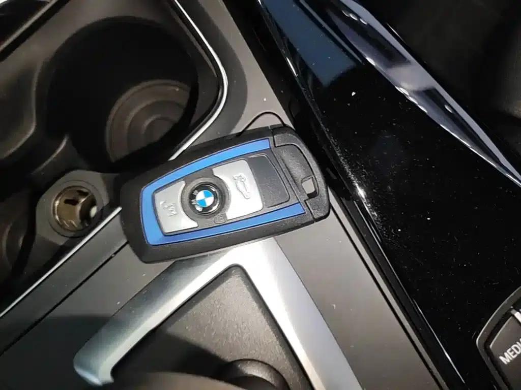 2019 BMW 3 Series GT 320i M Sport Package — миниатюра 9
