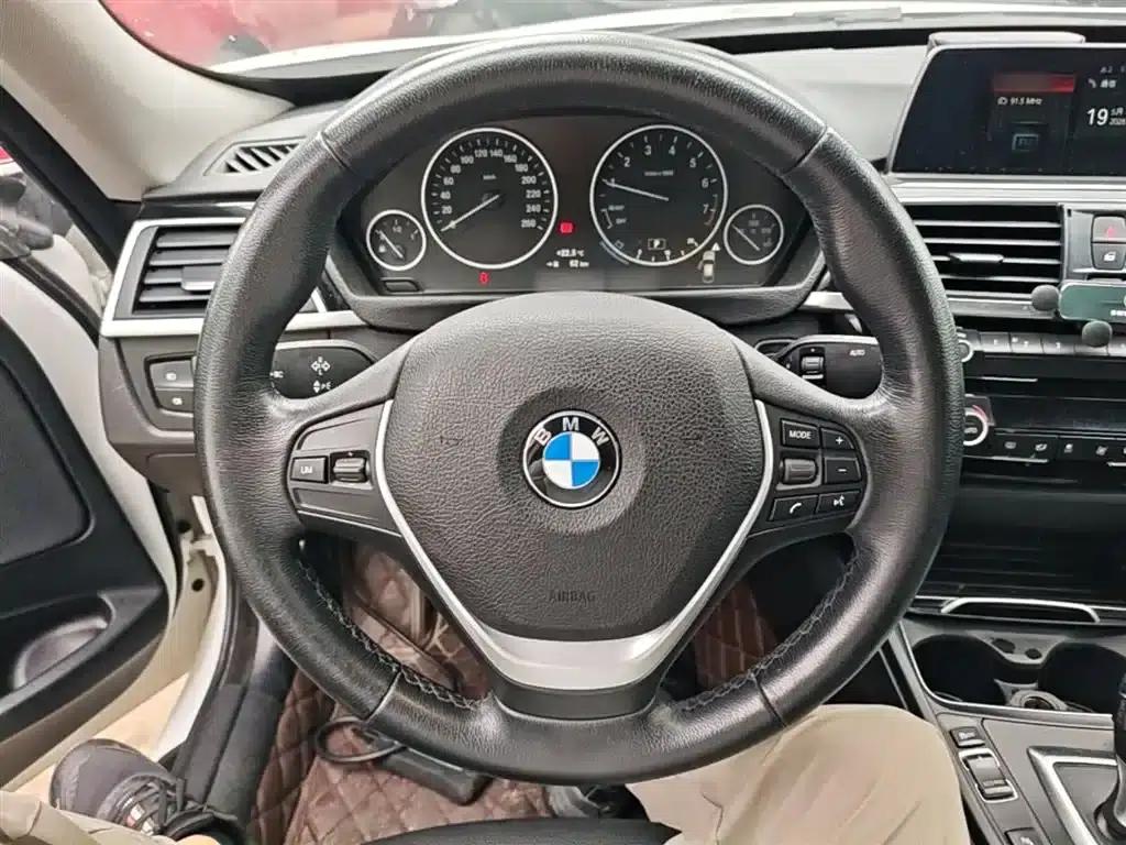 BMW 3 Series GT 2019 320i Fashion Edition — миниатюра 11
