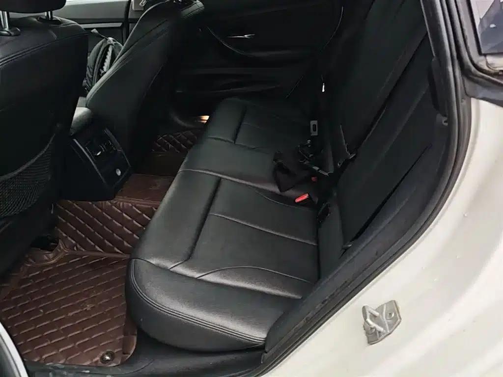 BMW 3 Series GT 2019 320i Fashion Edition — миниатюра 17