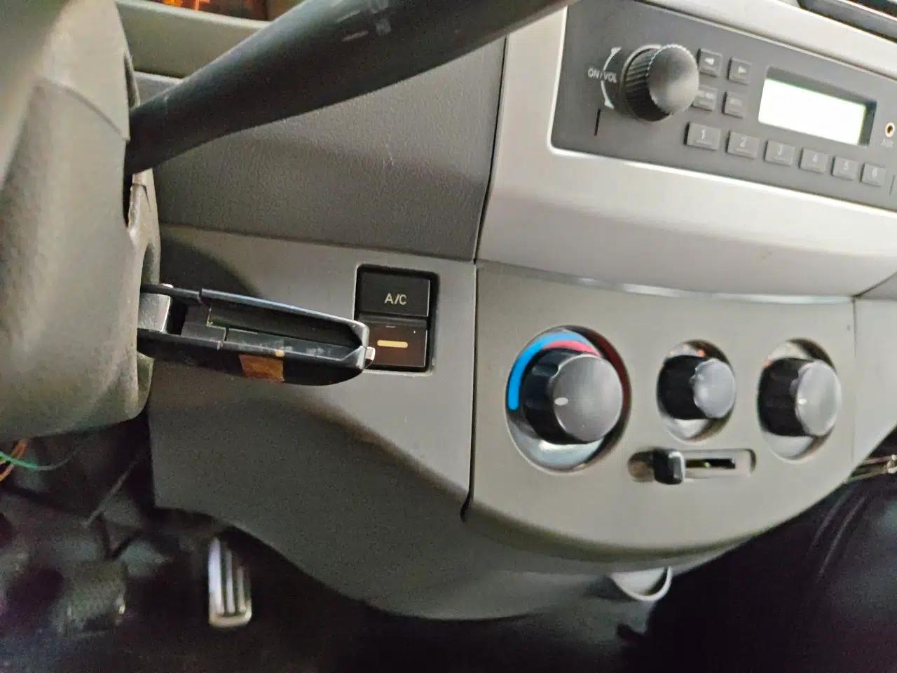 CHANGAN KAICHENG Xingguang 4500 2012 1.3L Base Version 4G13S1 — миниатюра 9