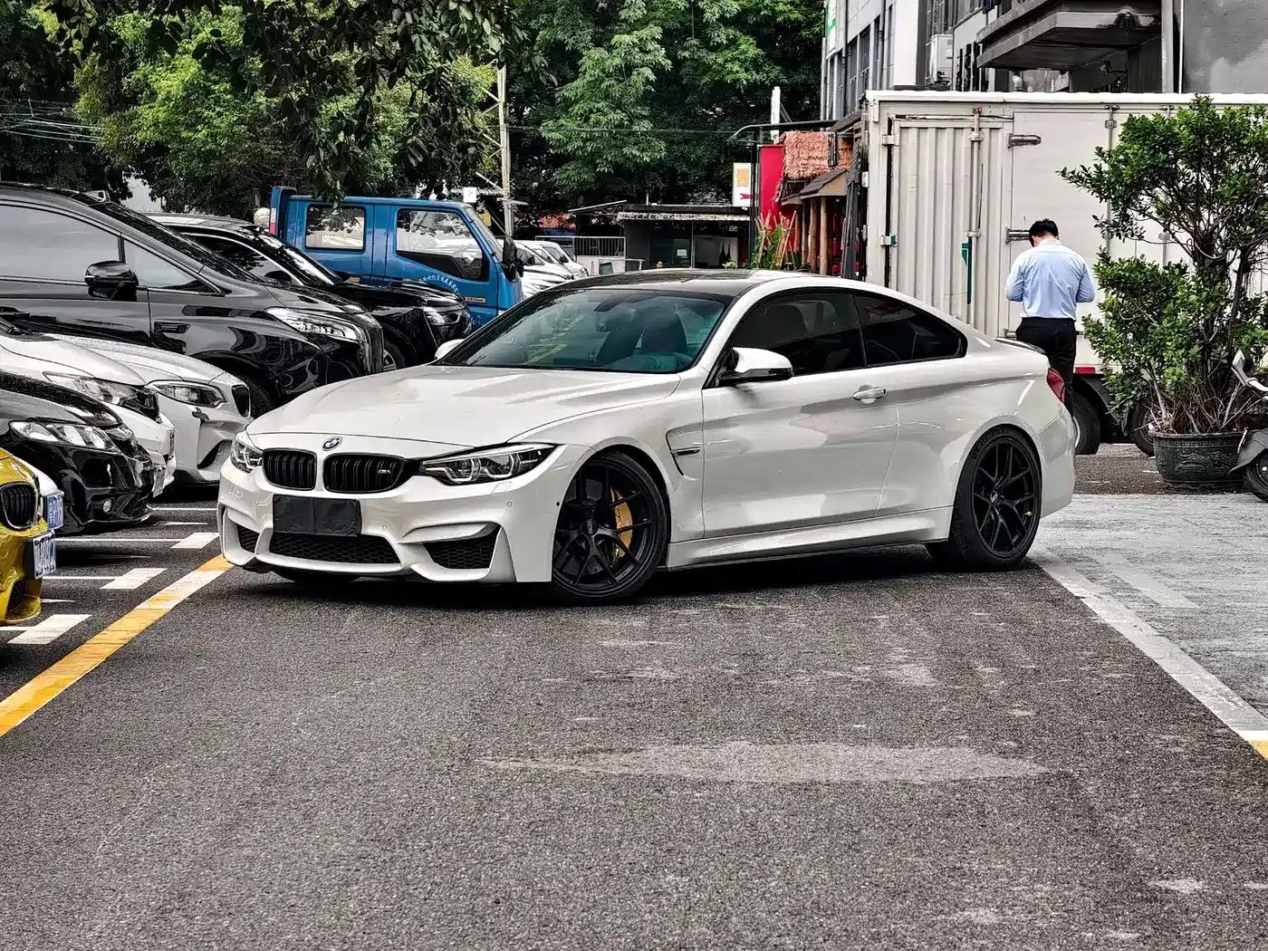 2014 BMW M4 Coupe — миниатюра 1