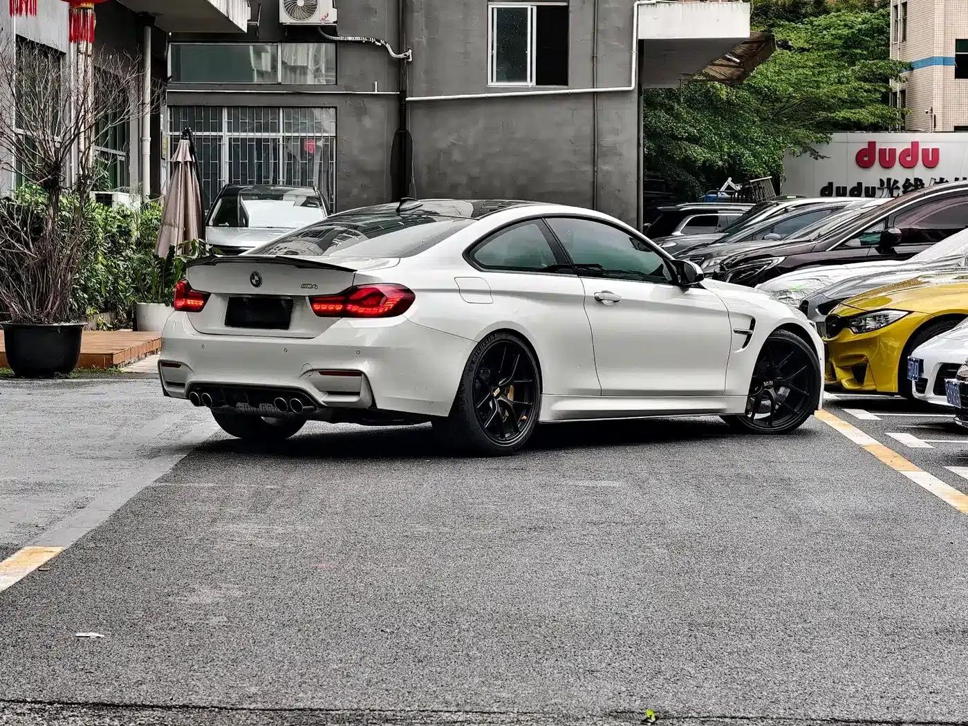 2014 BMW M4 Coupe — миниатюра 10