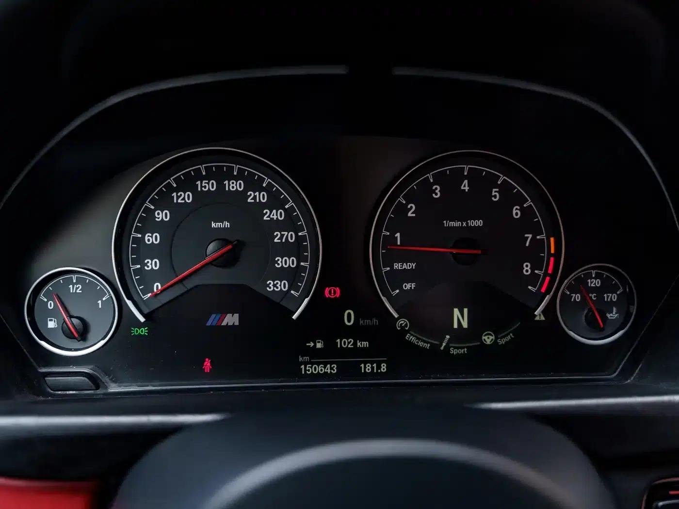 2014 BMW M4 Coupe — миниатюра 10