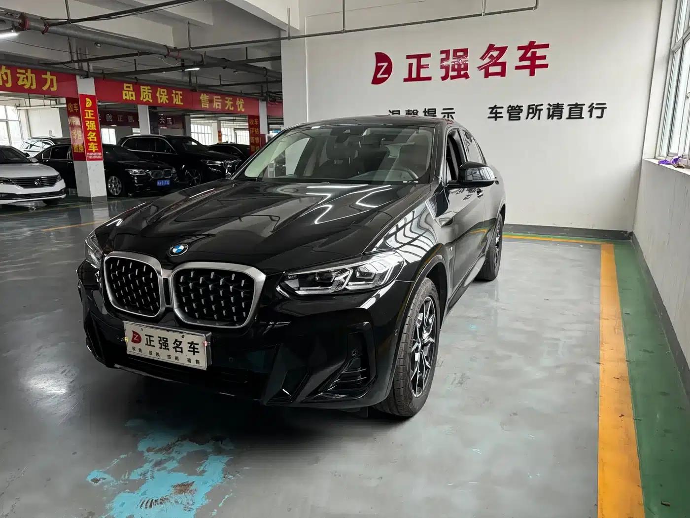 2022 BMW X4 xDrive 25i M Sport Package — миниатюра 1