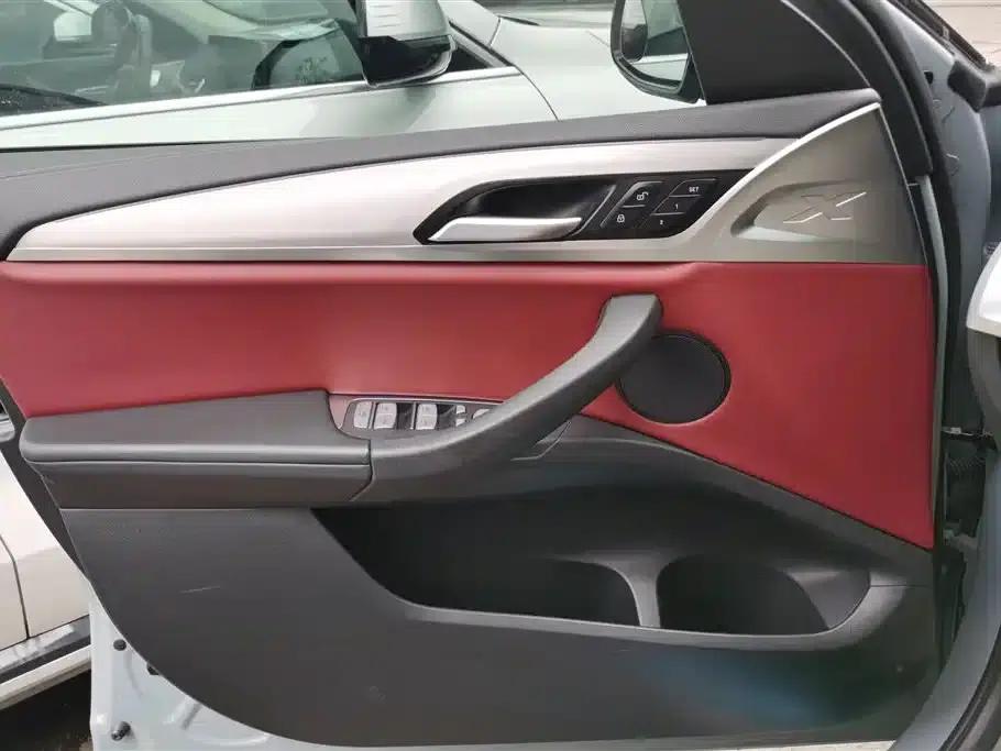 2022 BMW X4 xDrive 30i M Sport Package — миниатюра 6