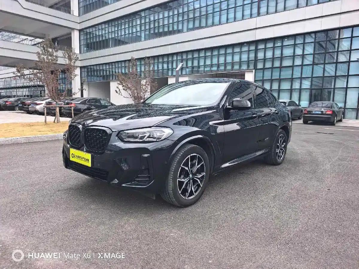 2022 BMW X4 xDrive 25i M Sport Package — миниатюра 1