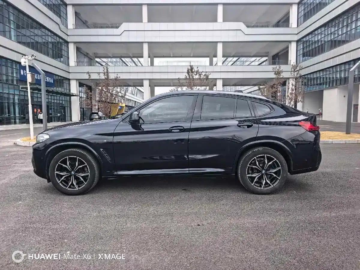 2022 BMW X4 xDrive 25i M Sport Package — миниатюра 4