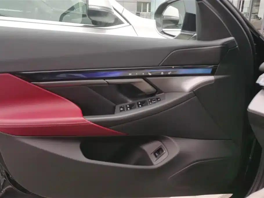 BMW i5 2024 eDrive 35L M Sport Package — миниатюра 7