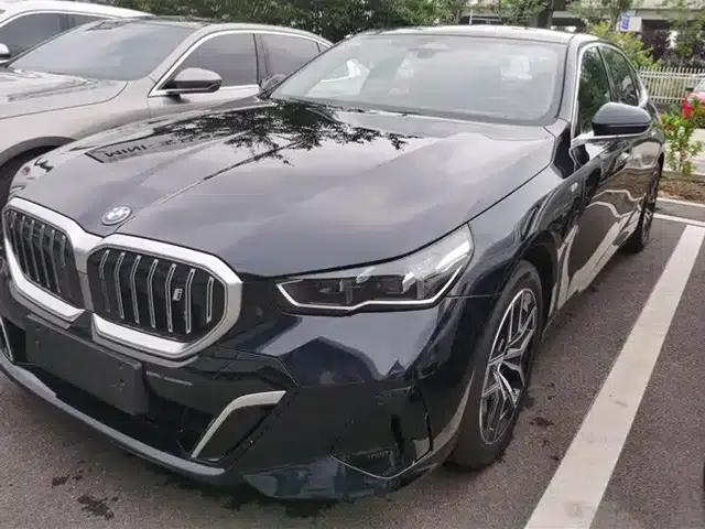 BMW i5 2024 eDrive 35L M Sport Package