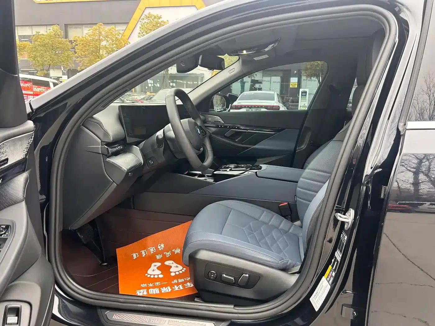 BMW i5 2024 eDrive 35L Premium Luxury Package — миниатюра 7