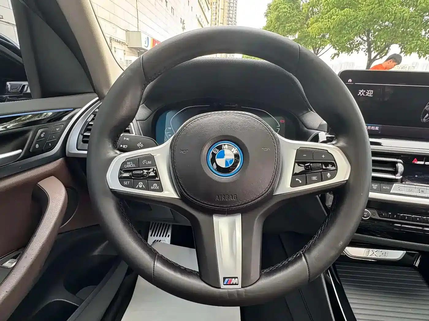 BMW iX3 2022 Leading Edition — миниатюра 12