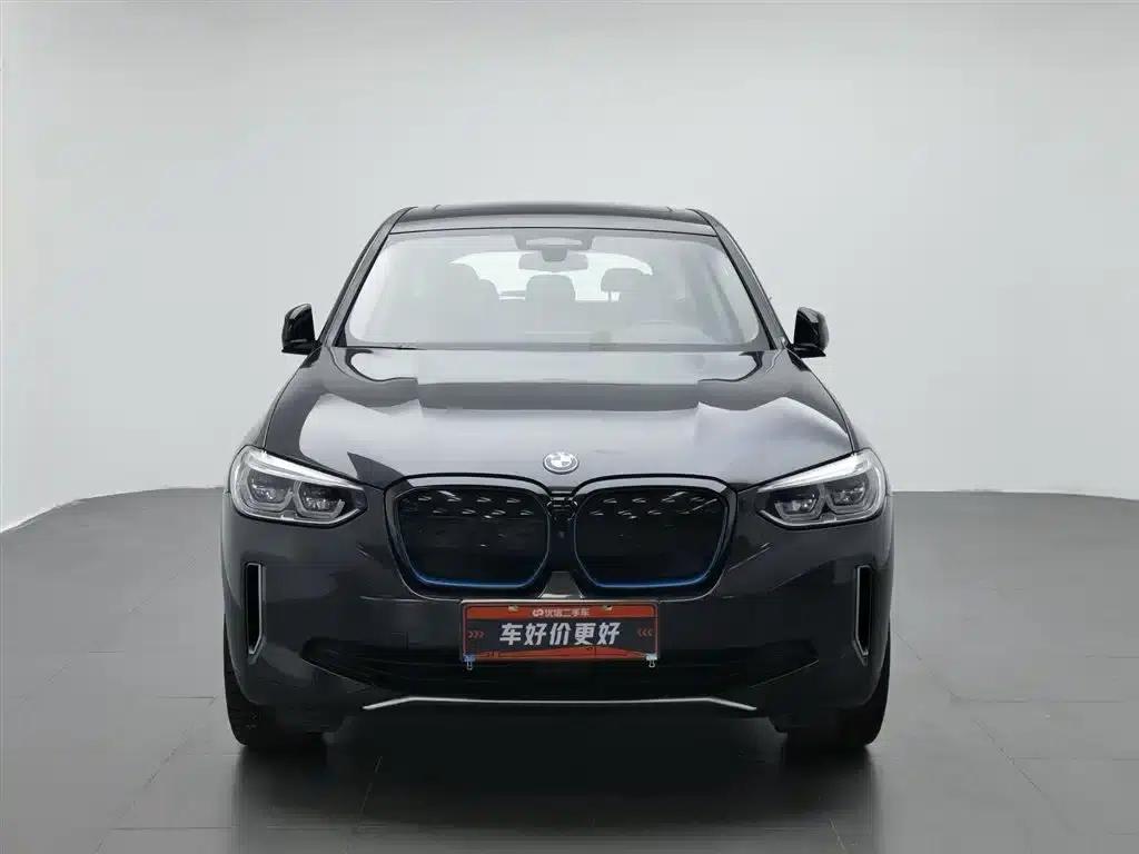 BMW iX3 2021 Leading Edition — миниатюра 3