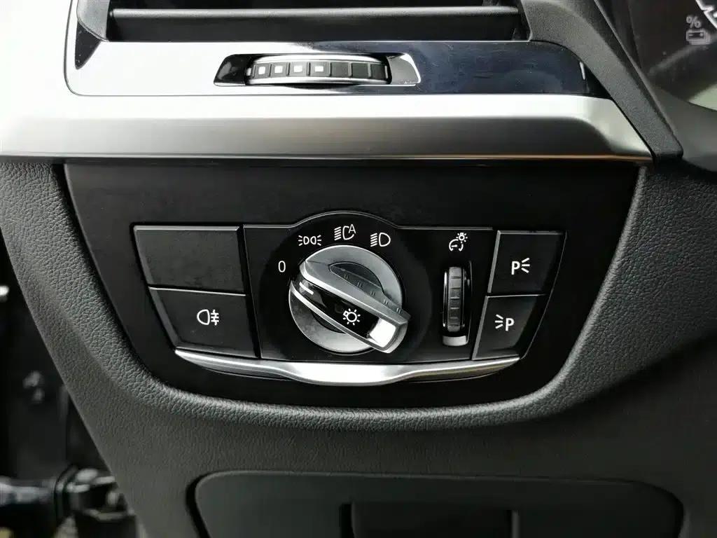 BMW iX3 2021 Leading Edition — миниатюра 21