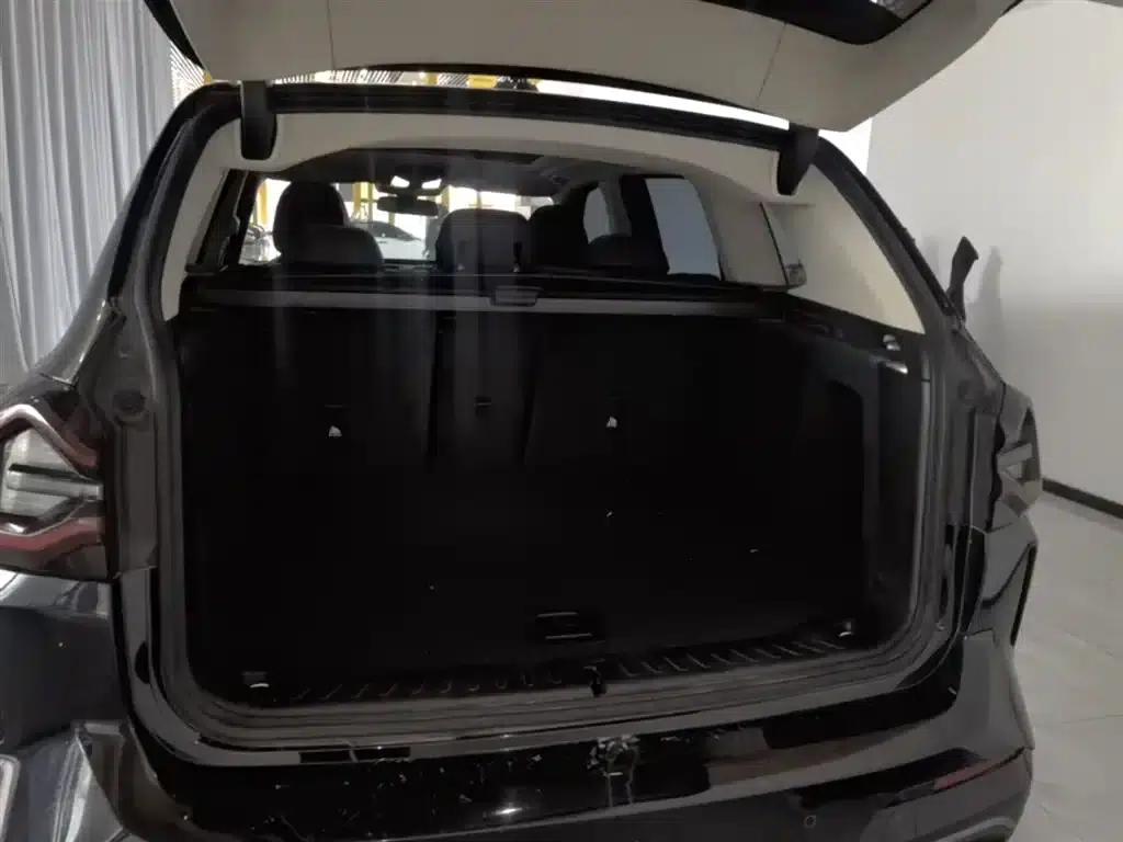 BMW iX3 2022 Facelift Leading Edition — миниатюра 19