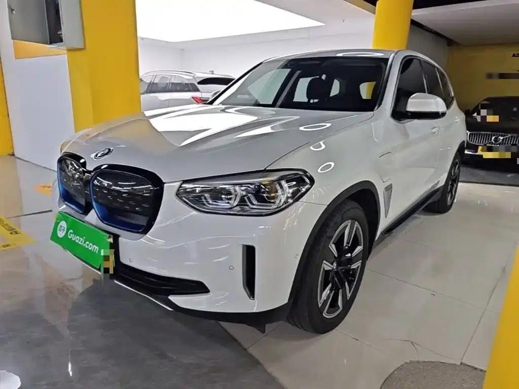 BMW iX3 2021 Leading Edition — миниатюра 1