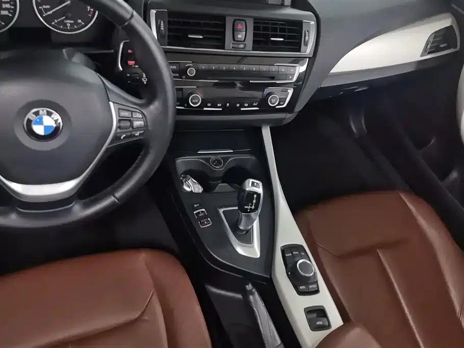 2015 BMW 2 Series Imported 218i Convertible Coupe — миниатюра 16