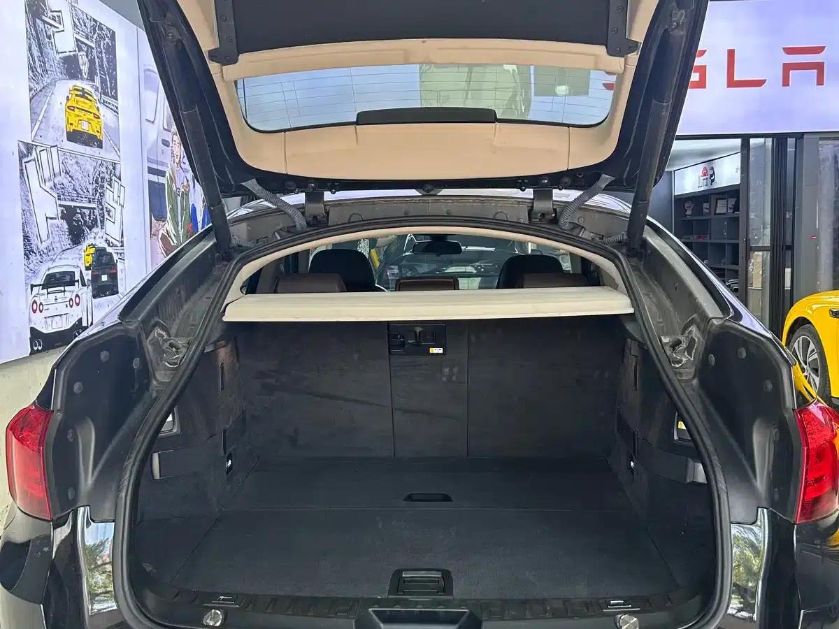 2014 BMW 5 Series GT 528i Luxury — миниатюра 11