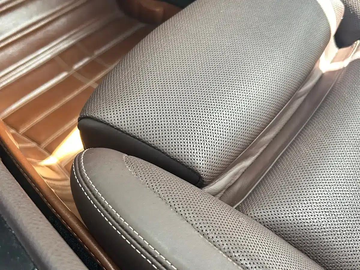 2014 BMW 5 Series GT 528i Luxury — миниатюра 21