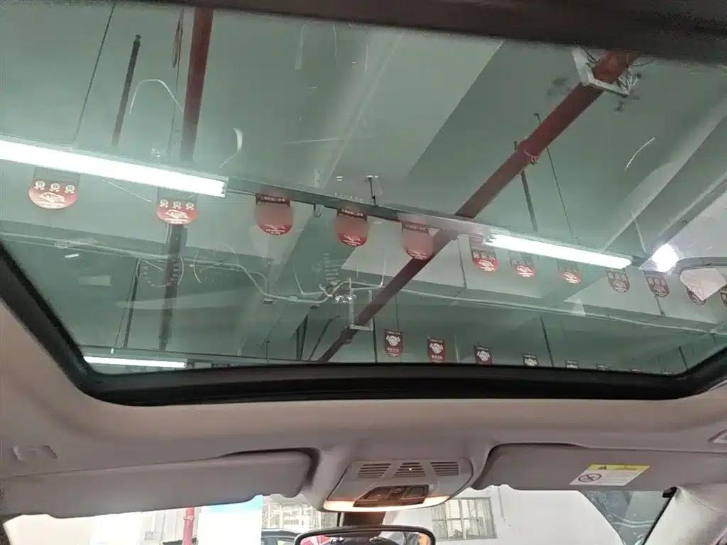 2016 BMW 2 Series Gran Tourer 218i Leading Edition — миниатюра 18