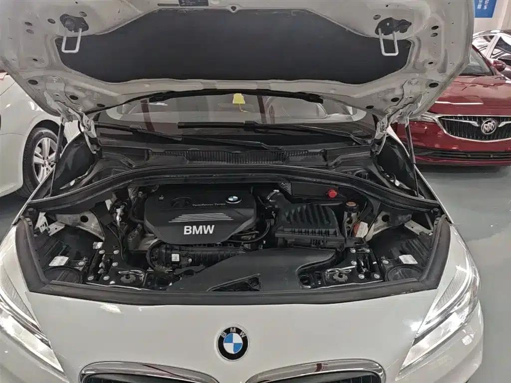 2016 BMW 2 Series Gran Tourer 218i Leading Edition — миниатюра 20