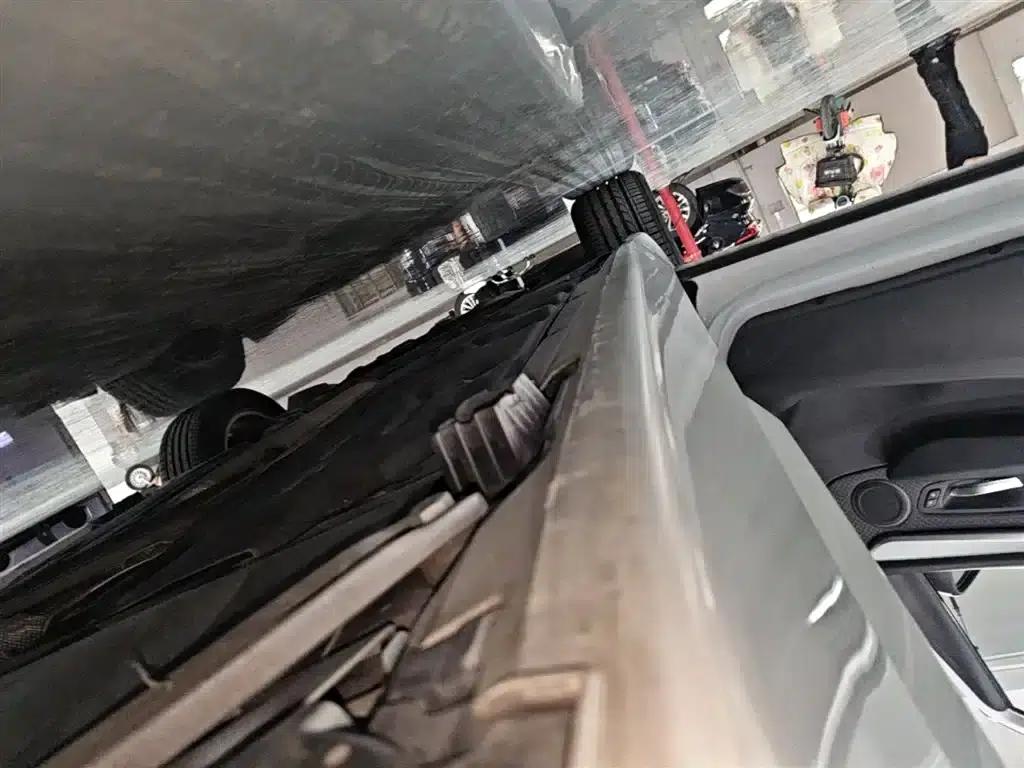 2016 BMW 2 Series Gran Tourer 218i Leading Edition — миниатюра 22