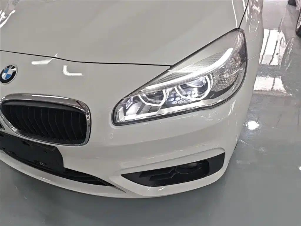 2016 BMW 2 Series Gran Tourer 218i Leading Edition — миниатюра 24