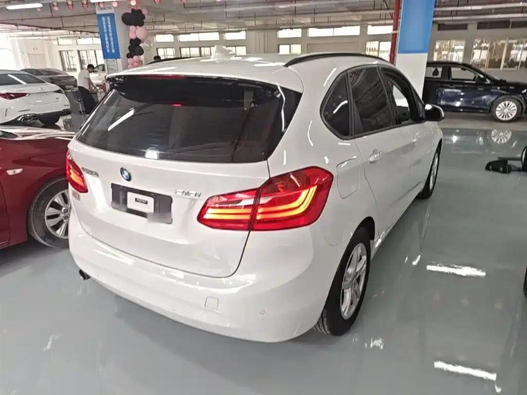 2016 BMW 2 Series Gran Tourer 218i Leading Edition — миниатюра 7