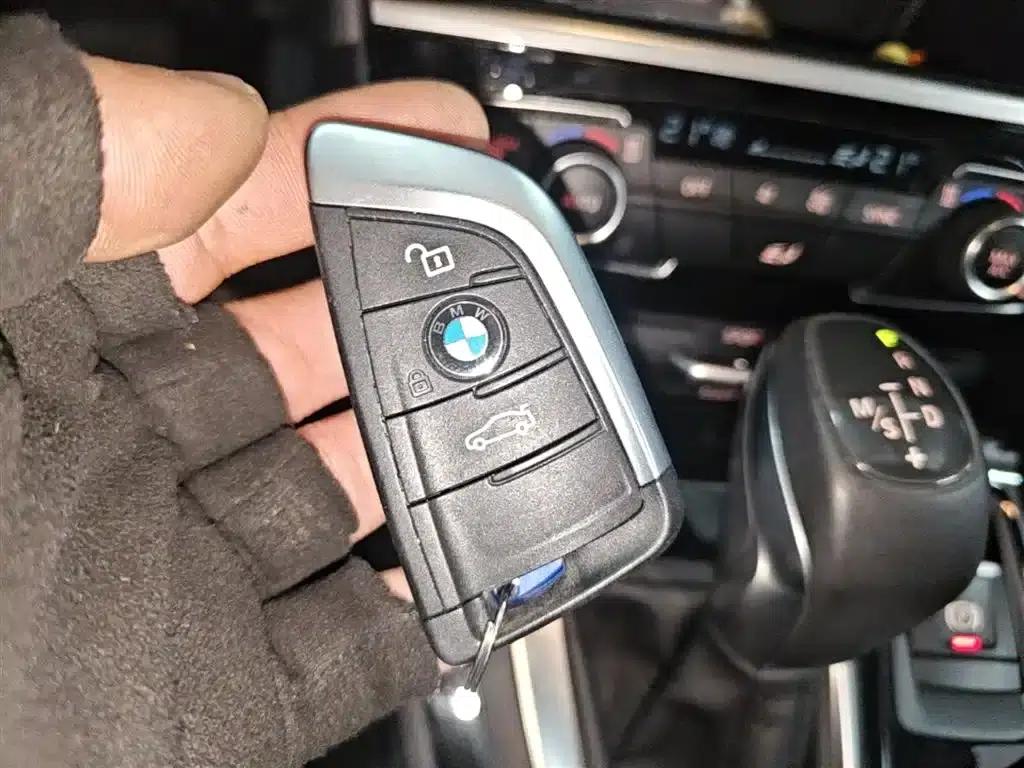 2016 BMW 2 Series Gran Tourer 218i Leading Edition — миниатюра 9