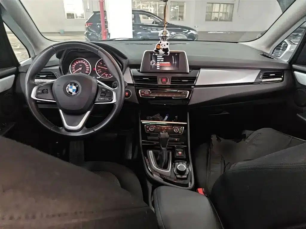 2016 BMW 2 Series Gran Tourer 218i Leading Edition — миниатюра 10