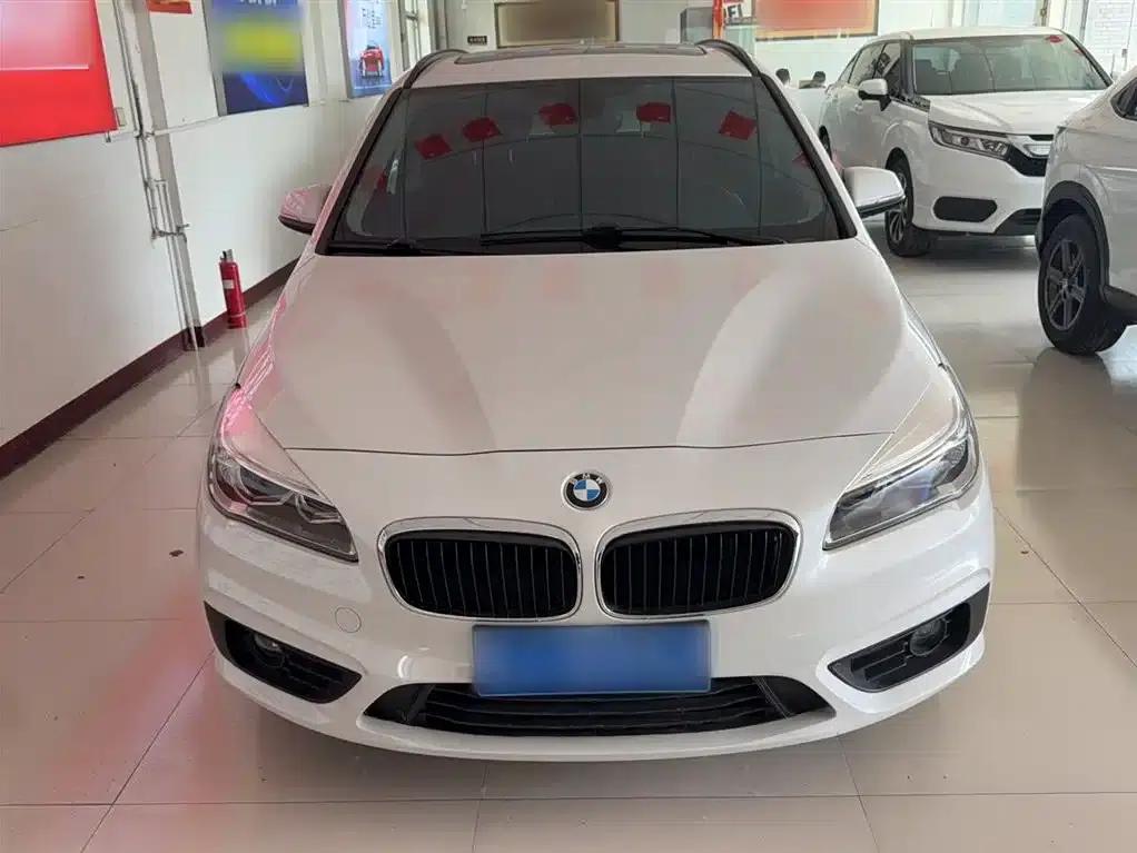 2016 BMW 2 Series Gran Tourer 218i Leading Edition — миниатюра 3