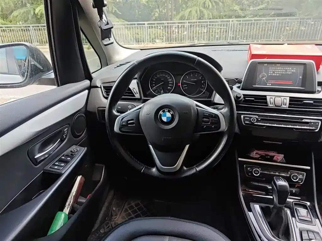 2015 BMW 2 Series Gran Tourer 218i Leading Edition (Imported) — миниатюра 3