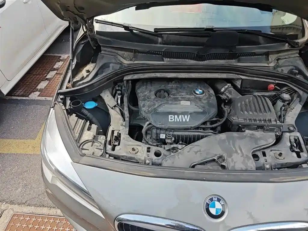 2015 BMW 2 Series Gran Tourer 218i Leading Edition (Imported) — миниатюра 21