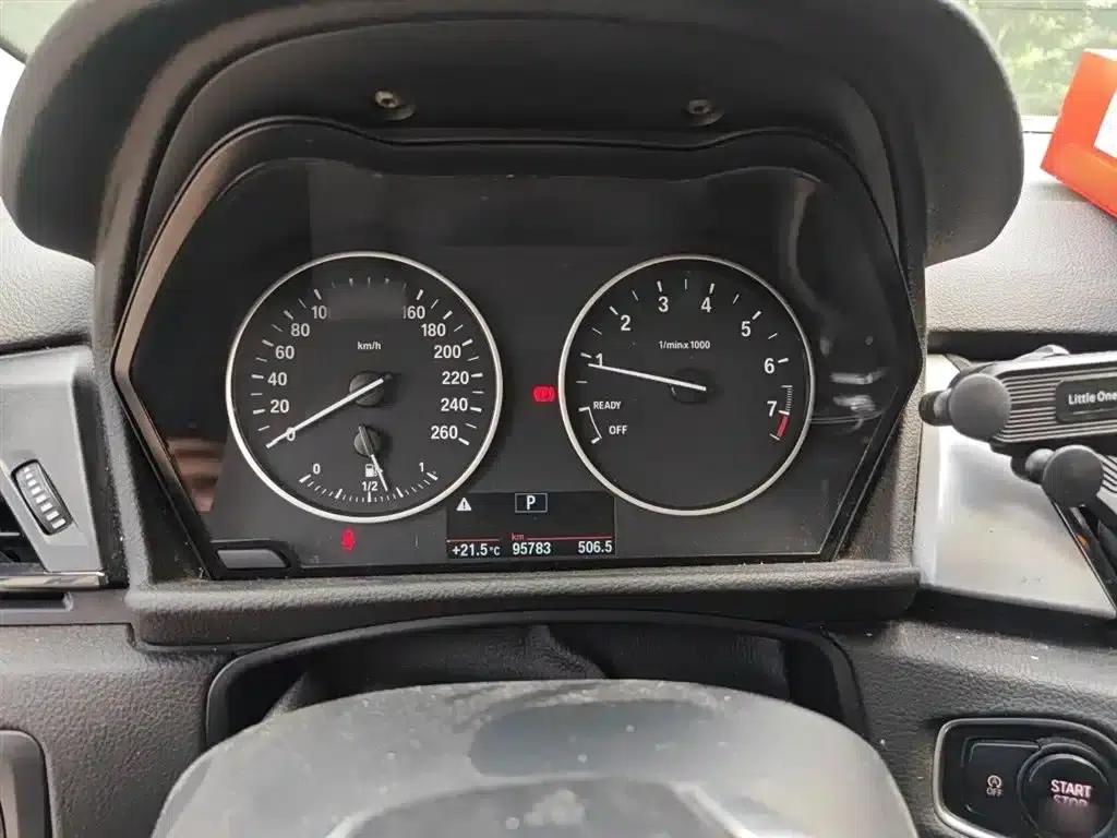 2015 BMW 2 Series Gran Tourer 218i Leading Edition (Imported) — миниатюра 4
