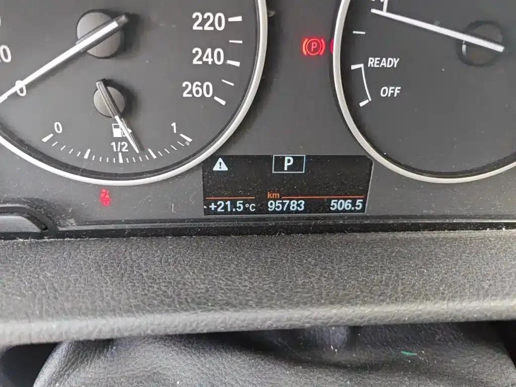 2015 BMW 2 Series Gran Tourer 218i Leading Edition (Imported) — миниатюра 5