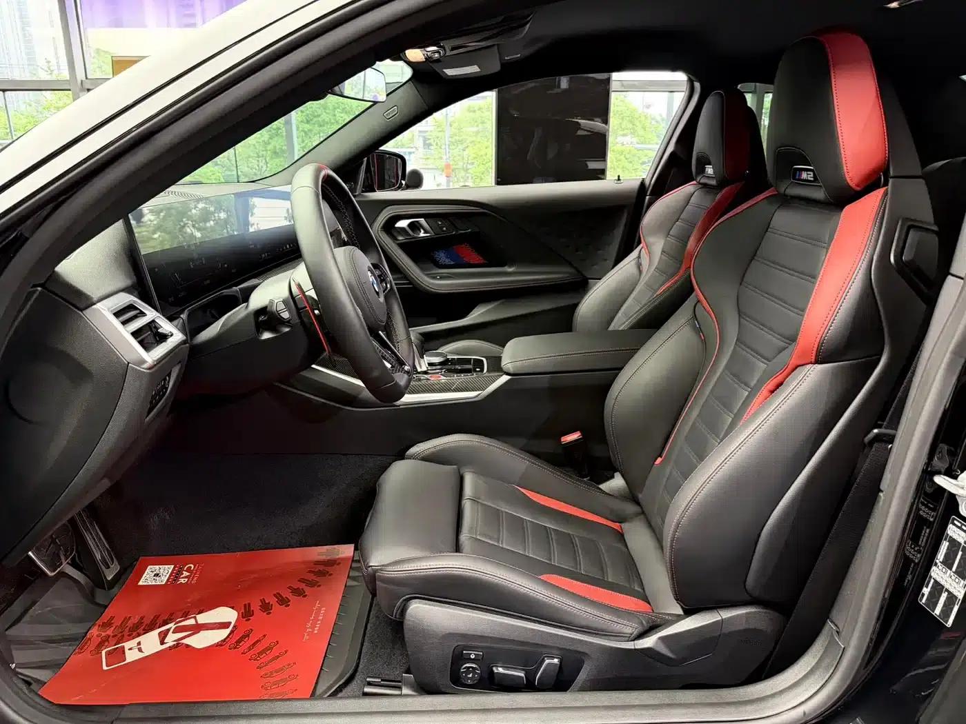 2024 BMW M2 — миниатюра 8