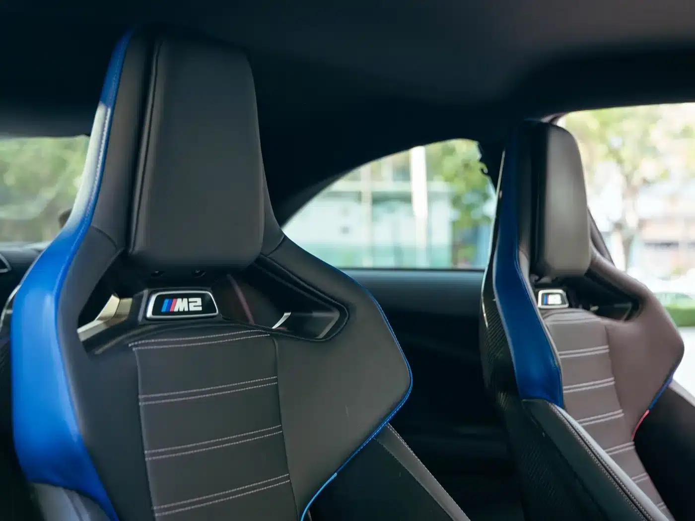 2023 BMW M2 — миниатюра 8